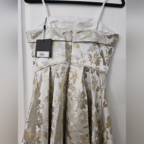 Mac Duggal Brocade Strapless White Golden Floral High Low Gown 49619 SZ 6 NWT - Picture 8 of 13